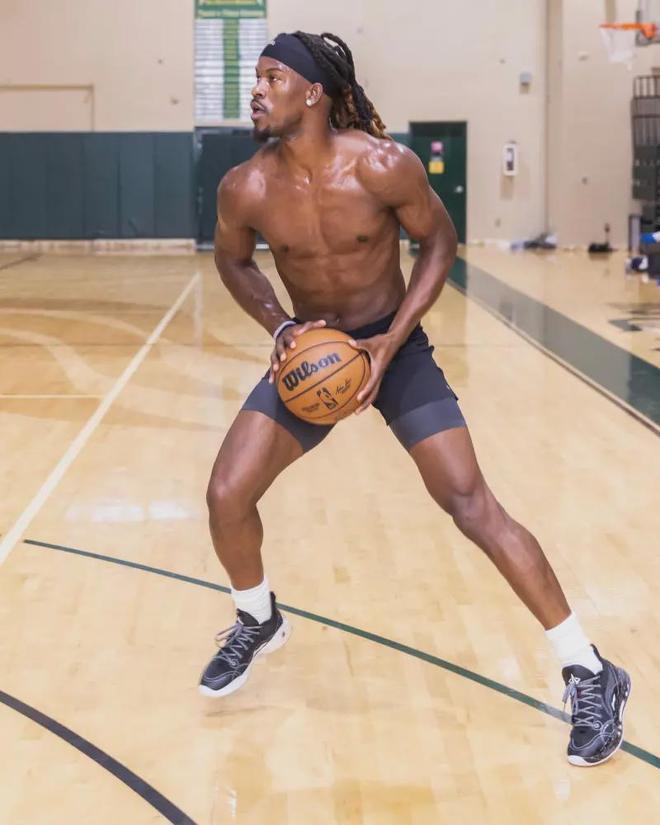 能出汗的体 能出汗的体