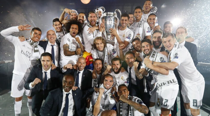 容与教练组 容与教练组